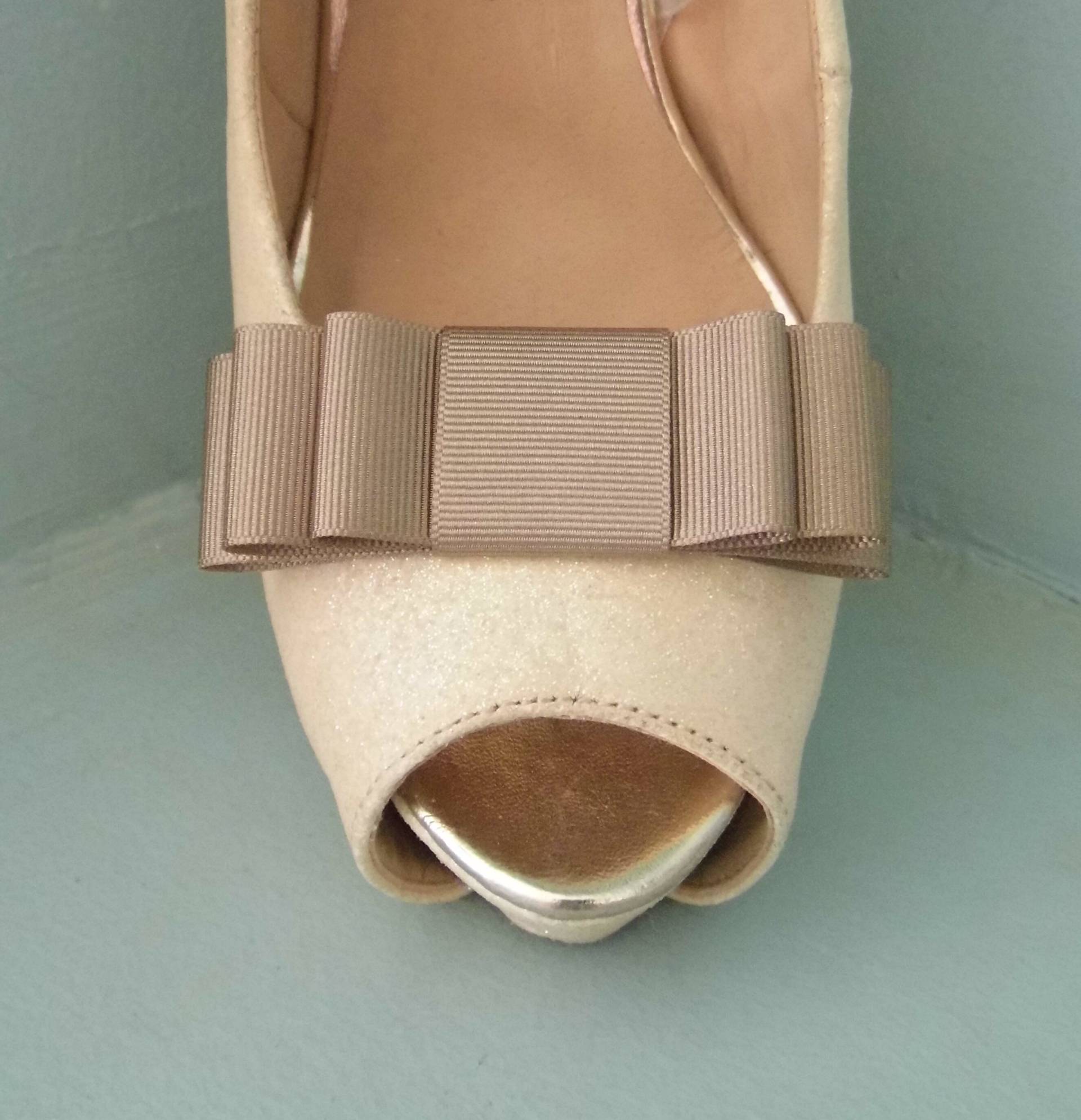 Handgemachte Kaffee Schleifen Ripsband Schuhclips - Andere Farben Auf Anfrage Handgemachte Kaffee Schleifen Ripsband Schuhclips - Andere Farben Auf Anfrage von TwinkleToesShoeClips