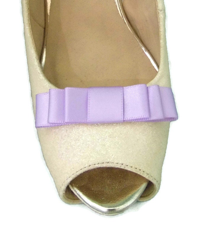 Handgemachte Kleine Fliederfarbene Schleifen Schuhclips - Andere Farben Auf Anfrage von TwinkleToesShoeClips