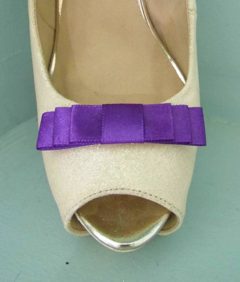 Handgemachte Kleine Lila Dreifache Schleife Schuhclips - Andere Farben Auf Anfrage Handgemachte Kleine Lila Dreifache Schleife Schuhclips - Andere Farben Auf Anfrage von TwinkleToesShoeClips