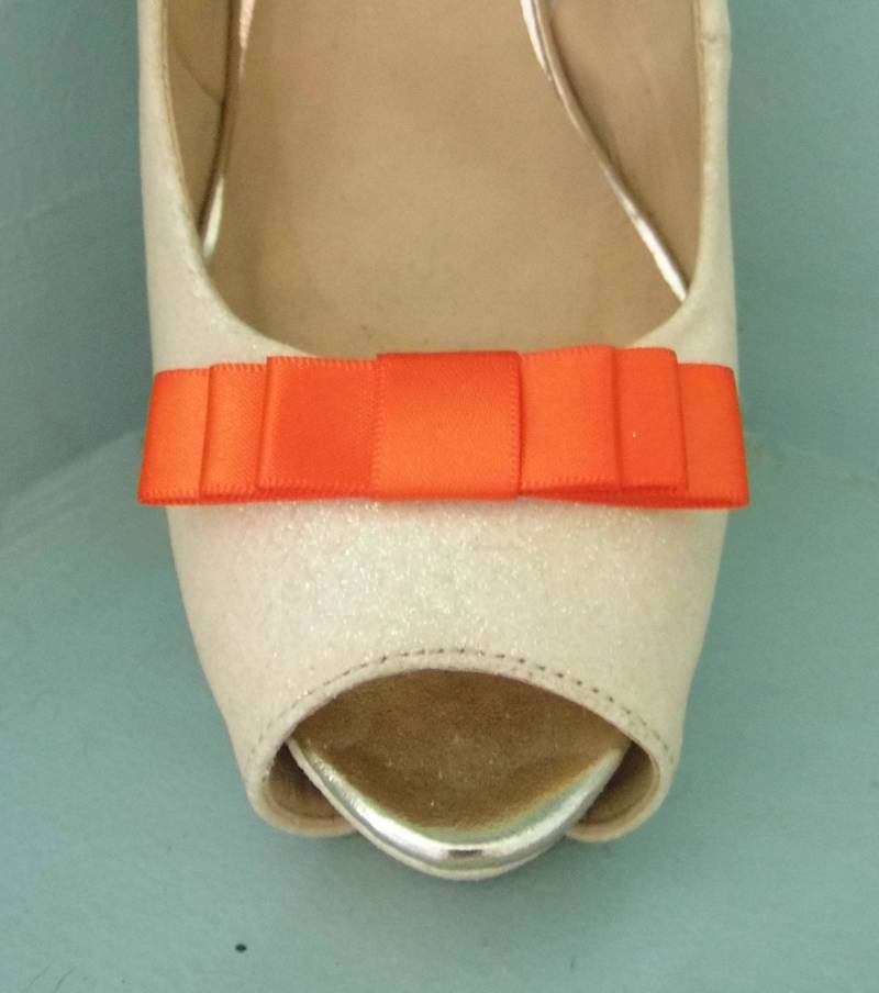 Handgemachte Kleine Orange Dreifache Schleife Schuhclips - Andere Farben Auf Anfrage Handgemachte Kleine Orange Dreifache Schleife Schuhclips - Andere Farben Auf Anfrage von TwinkleToesShoeClips