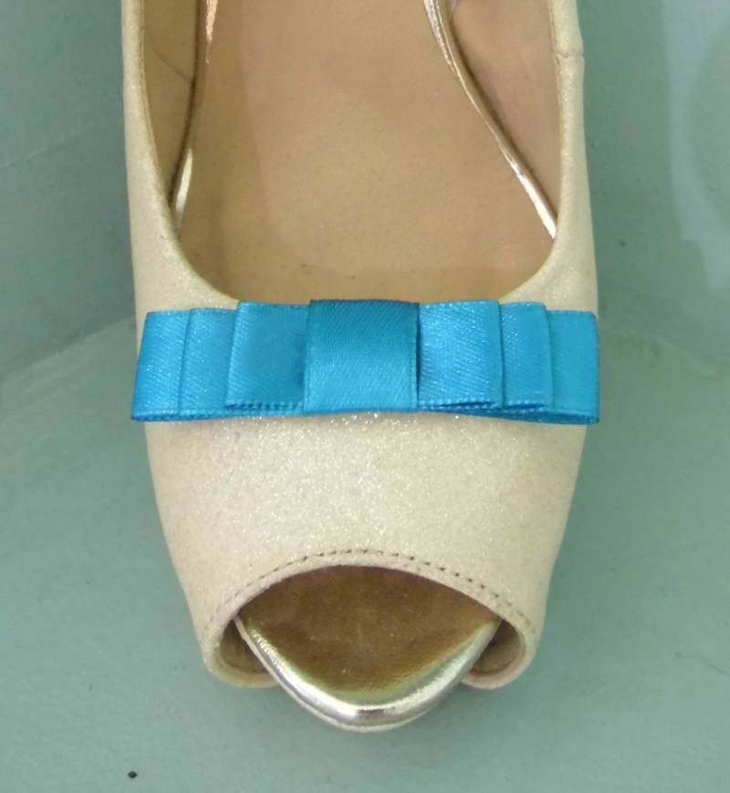Handgemachte Kleine Türkise Dreifach Schleife Schuhclips - Andere Farben Auf Anfrage Handgemachte Kleine Türkise Dreifach Schleife Schuhclips - Andere Farben Auf Anfrage von TwinkleToesShoeClips