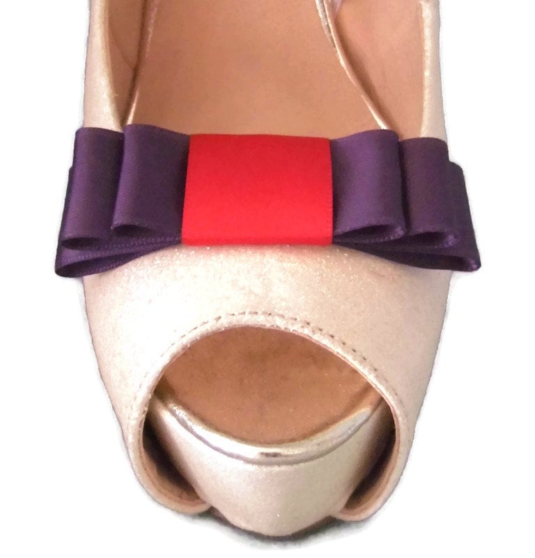 Handgemachte Pflaume Und Rot Dreifach Schleife Schuhclips - Andere Farben Auf Anfrage Handgemachte Pflaume Und Rot Dreifach Schleife Schuhclips - Andere Farben Auf Anfrage von TwinkleToesShoeClips