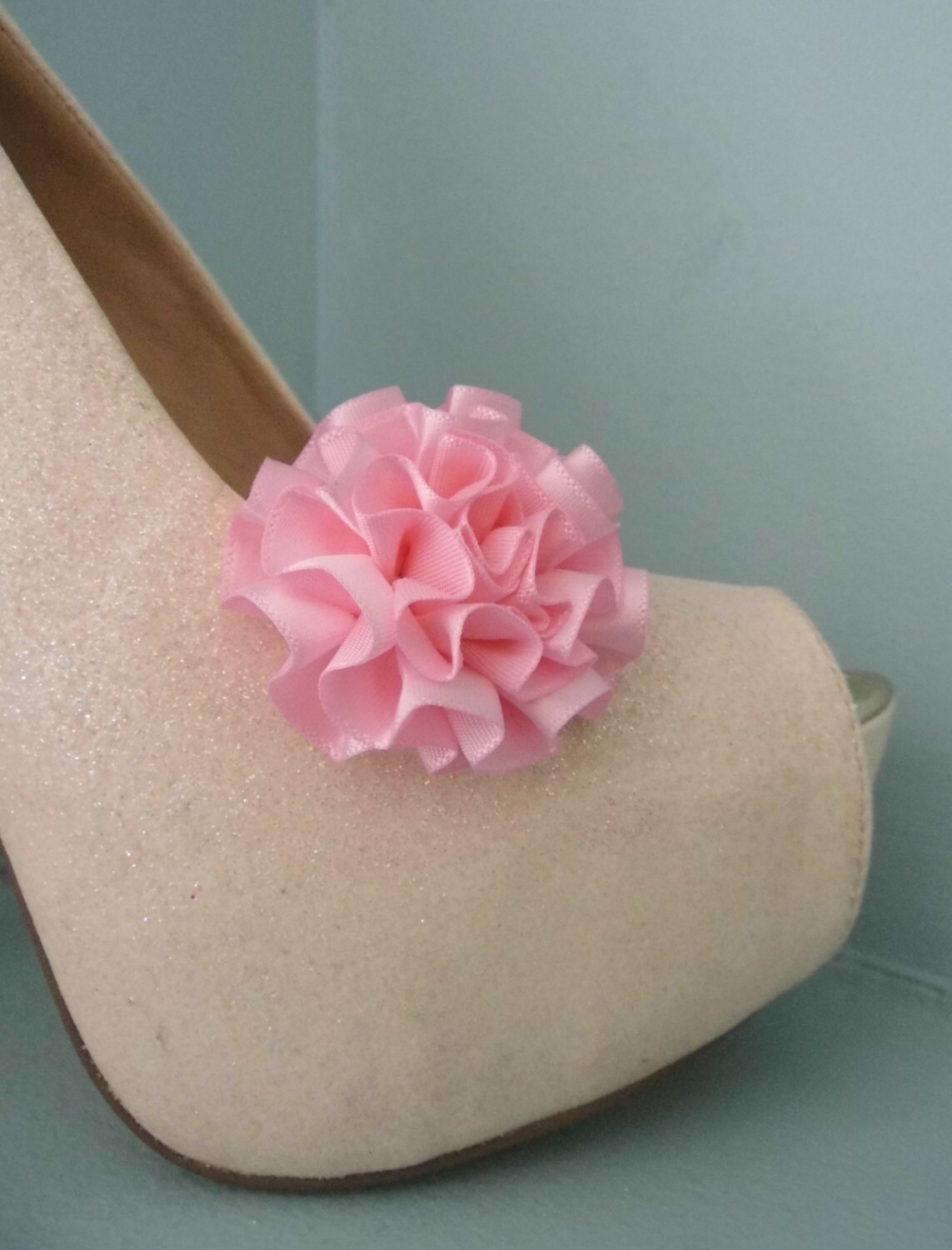 Wunderschöne Deeree Pale Pink Rosette Style Schuhclips Wunderschöne Deeree Pale Pink Rosette Style Schuhclips von TwinkleToesShoeClips