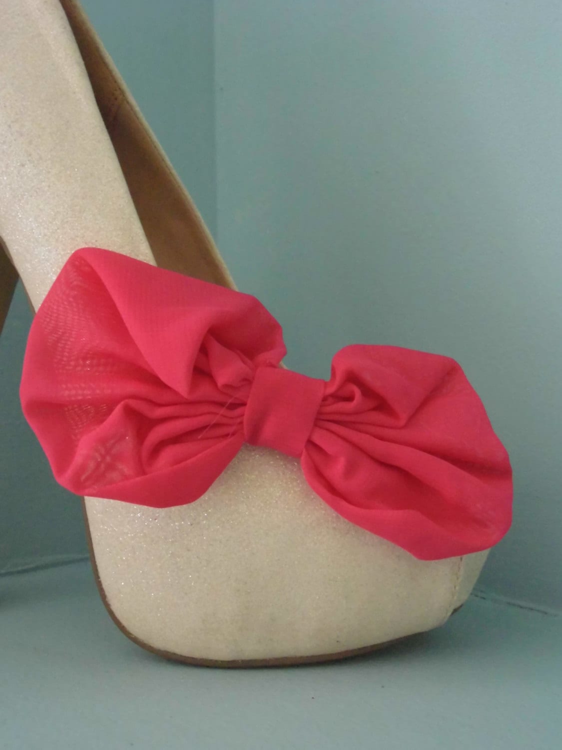 Wunderschöne Deeree Pink Chiffon Schleife Schuhclips Wunderschöne Deeree Pink Chiffon Schleife Schuhclips von TwinkleToesShoeClips