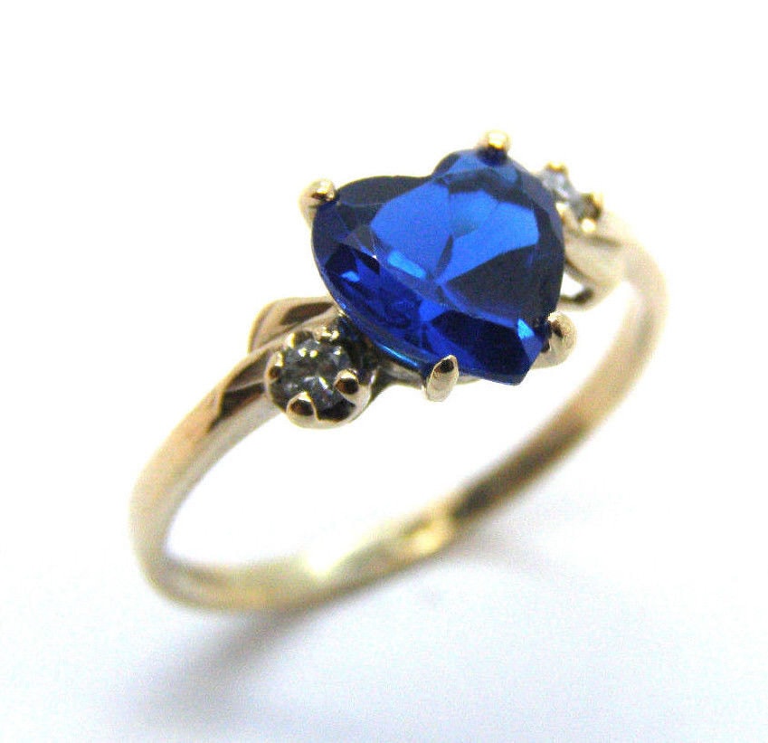 Herz-Ring Mit 14K Gelbgold. Karat Gesamtgewicht Von 0, 06 Punkt Diamanten von TwinsjewelryShop