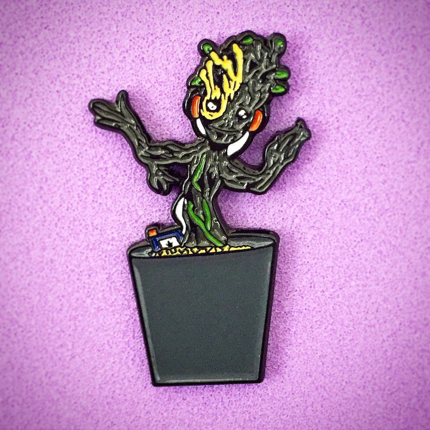 Tanzende Baby Groot Soft Emaille Pin Tanzende Baby Groot Soft Emaille Pin von TwinspiredArts