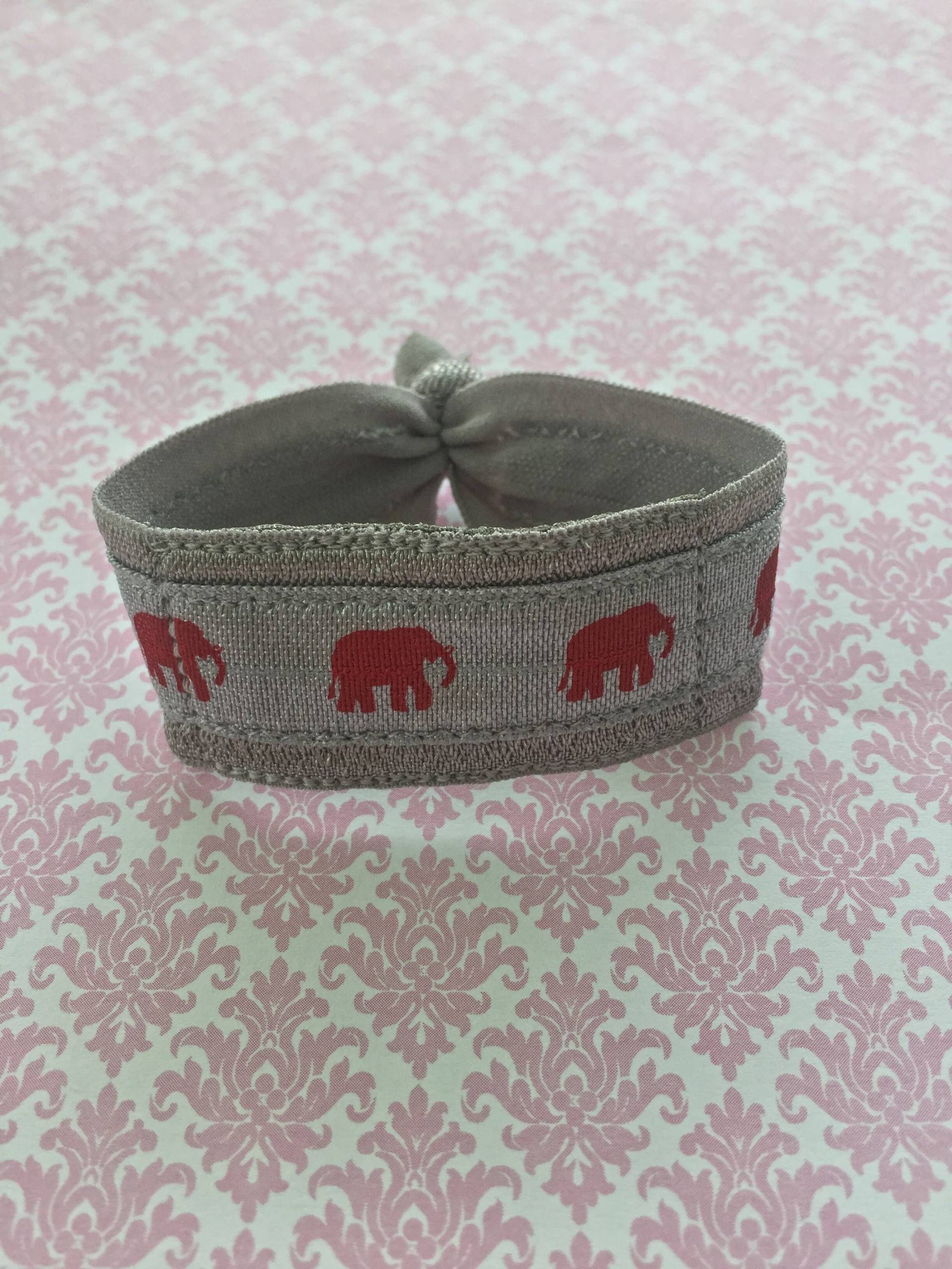 Fitbit Band, Ankle Flex, Flex 2, One, Alta, Inspire, Luxe, Armband, Misfit Ray Elefanten, Rot Und Silber Fitbit Band, Ankle Flex, Flex 2, One, Alta, Inspire, Luxe, Armband, Misfit Ray Elefanten, Rot Und Silber von TwirlingTinySticks