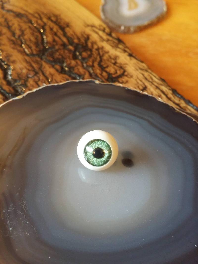 Drittes Auge Anstecknadel Drittes Auge Anstecknadel von TwistedCreations420