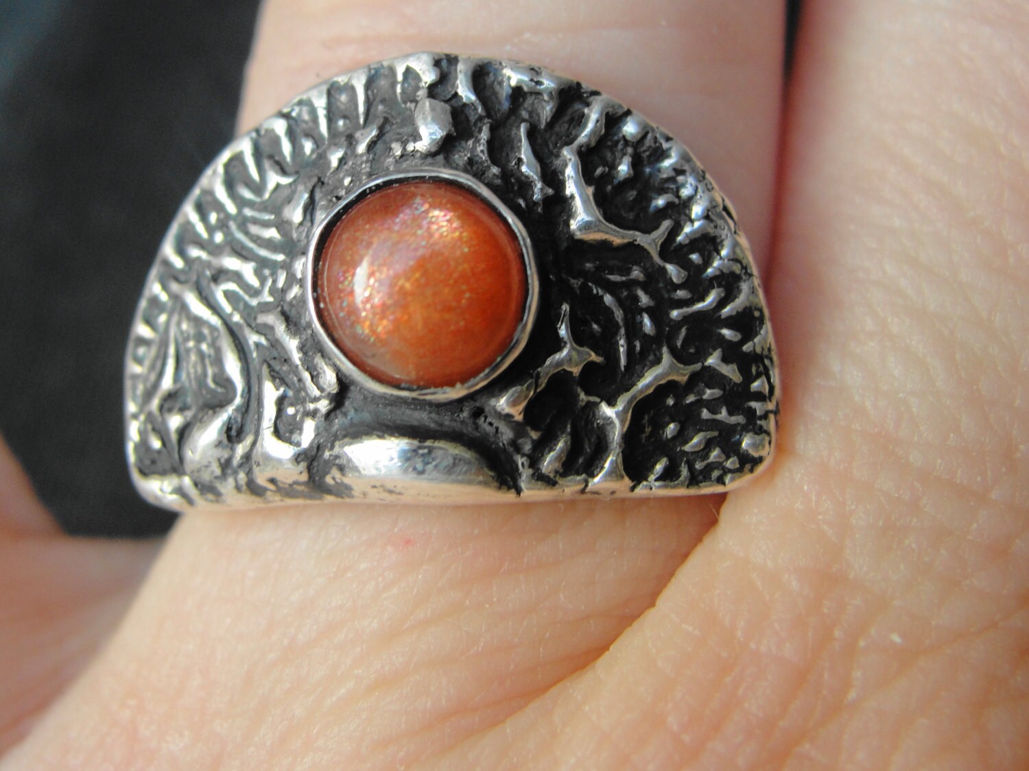 Silber Edwardian Fan Mit Sonnenstein Ring von TwistedLuster