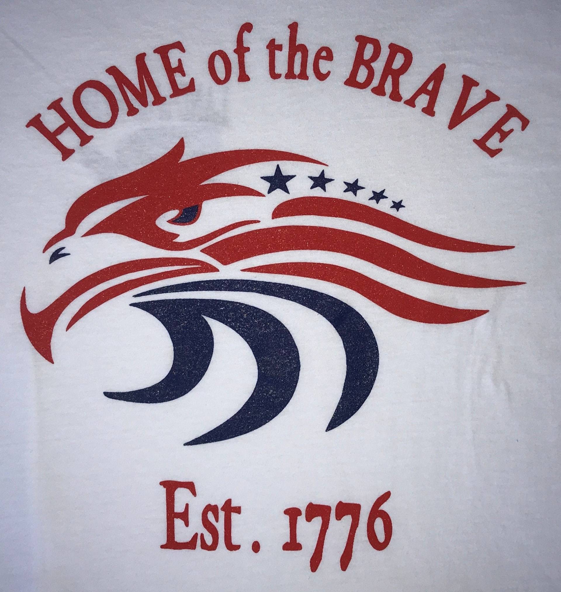 T-Shirt - Land Der Freien/Home Of The Brave T-Shirt - Land Der Freien/Home Of The Brave von TwistedRootsPrinting