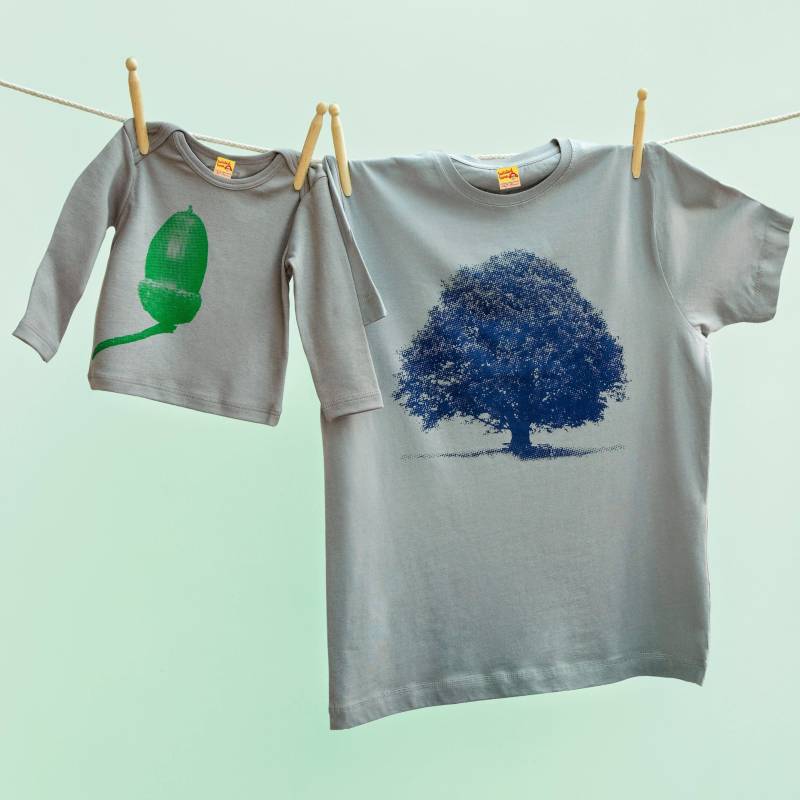 Eiche Und Eichel T-Shirt Set Im Partnerlook Für Vater Sohn Oder Tochter von TwistedTweeLtd