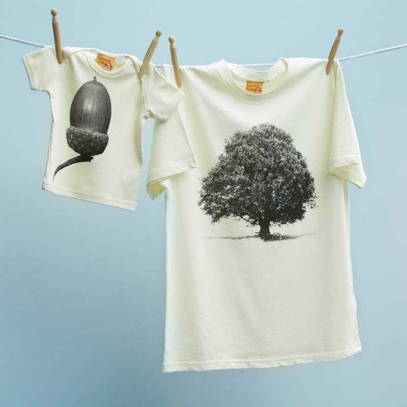 Eiche Und Eichel T-Shirt Set Im Partnerlook Für Vater Sohn Oder Tochter von TwistedTweeLtd