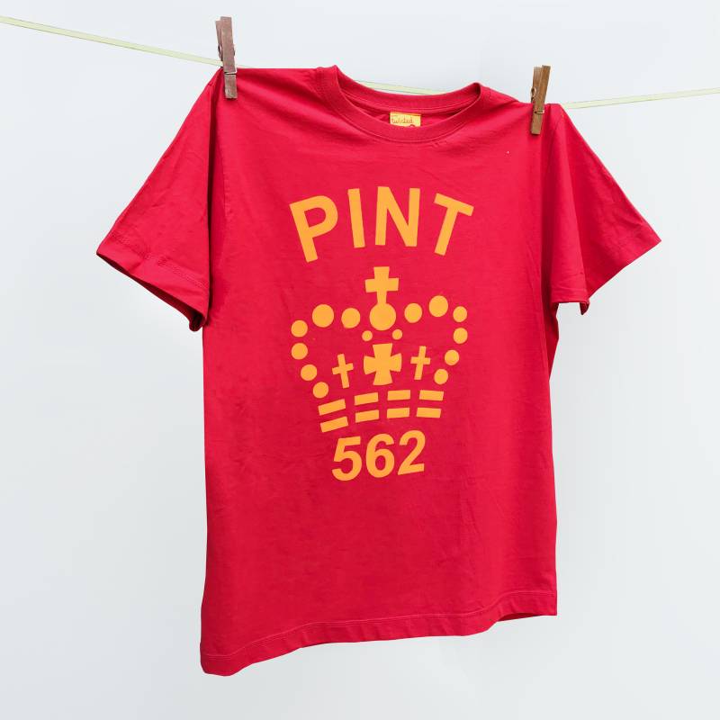 Pint Tshirt in Rot Und Orange. Perfektes Geschenk Für Papa. Top Aus Bio-Baumwolle von TwistedTweeLtd