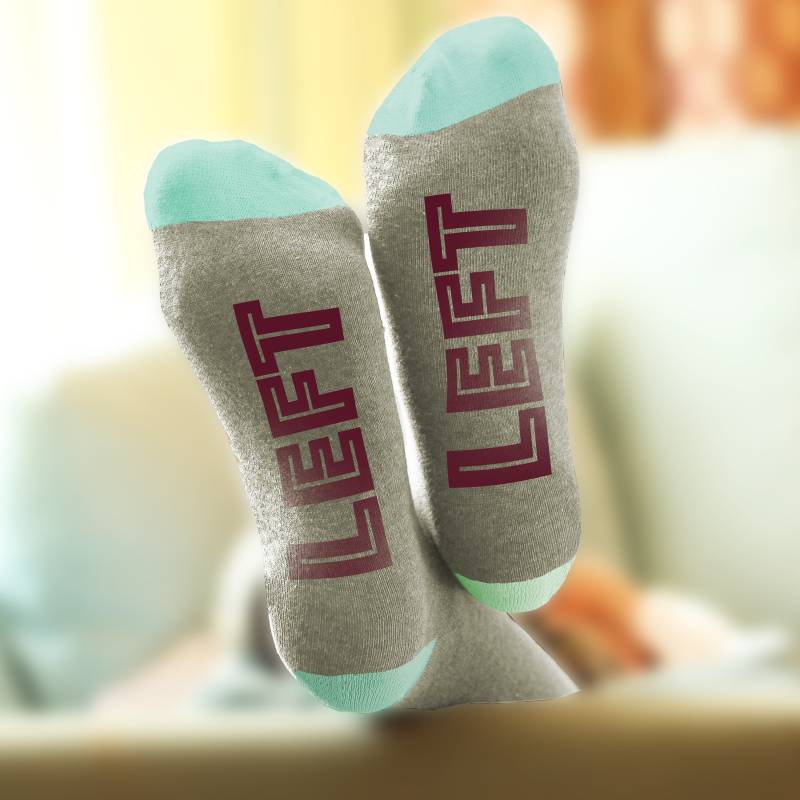 Two Left Feet-Feet Up Feierabend - Socken Von Twisted Twee Für Herren Und Damen von TwistedTweeLtd
