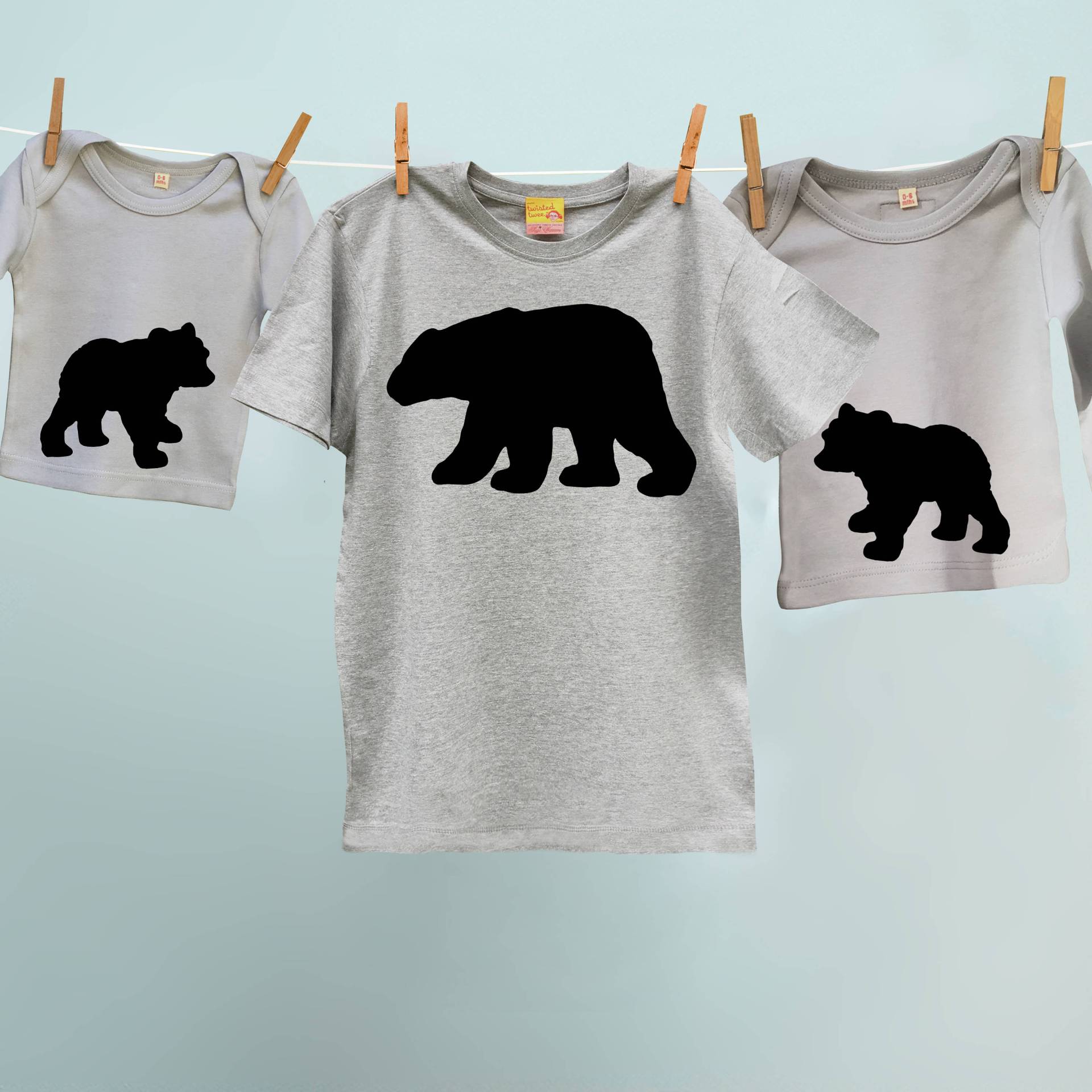 Vater Tochter/Sohn Bär Und Bärenjunges T-Shirt Set in Weiß von TwistedTweeLtd