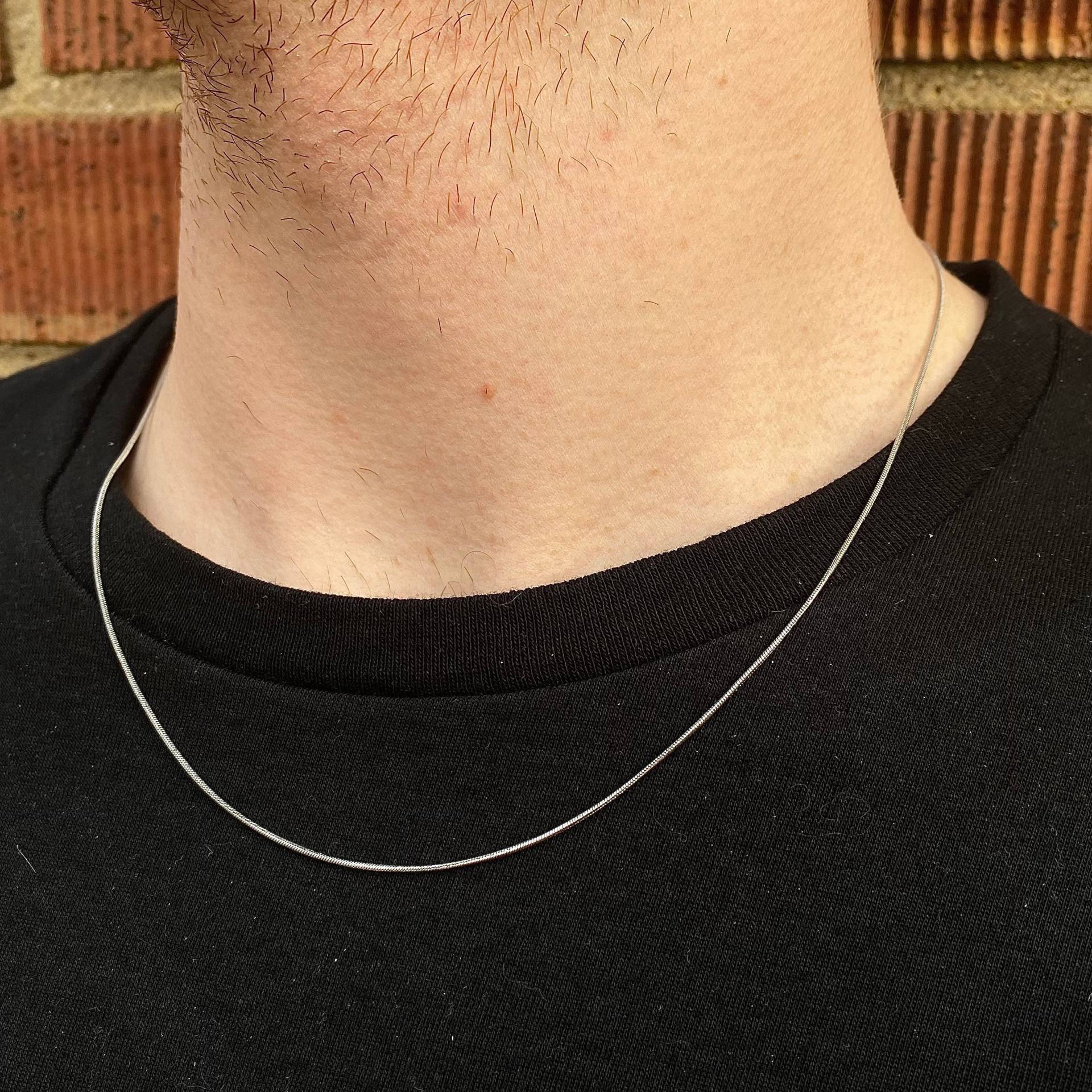 Dünne Silber Schlangenkette Halskette, Herren Halskette Kette - Runde Silberkette Für Männer Minimalist Schmuck Von Twistedpendant von Twistedpendant