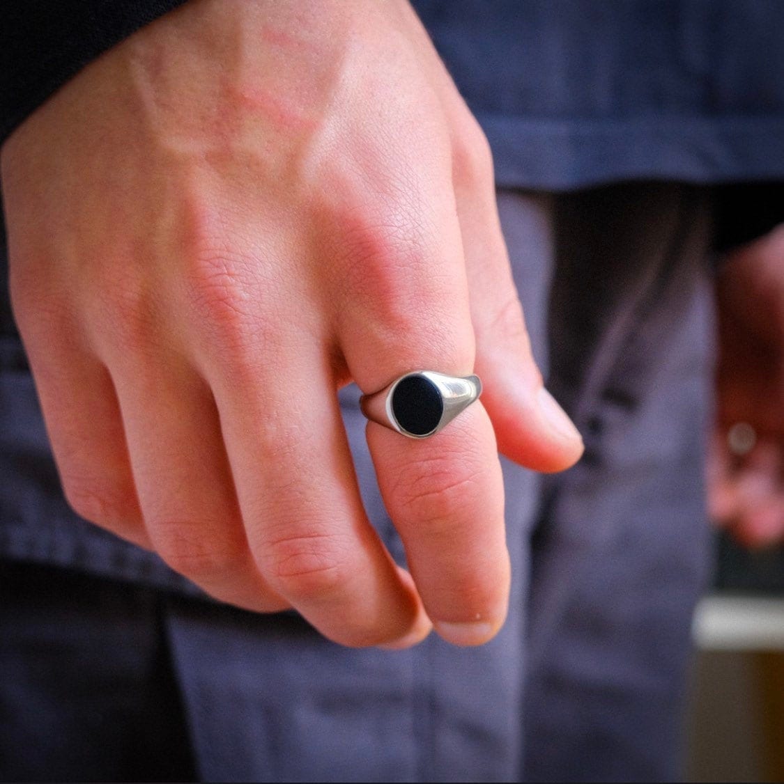 Schwarzer Onyx-Siegelring Aus Silber - Herrenring, Onyx-Ring Siegelring Für Herren Ringe Männer, Edelstahlring, 18-Karat-Gold-Siegelbandring von Twistedpendant