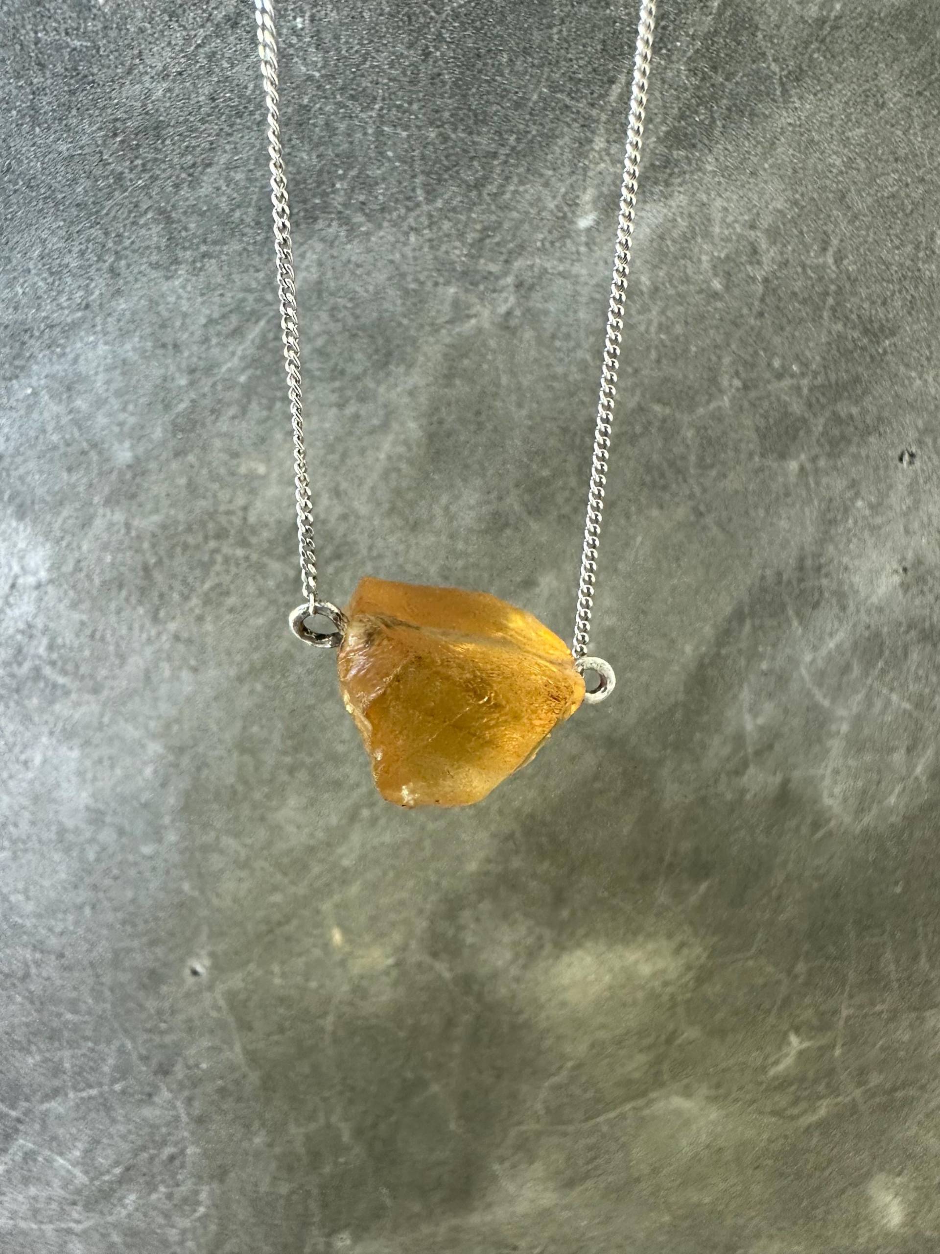 Citrin Gebrannte Orange Gelb Silber Halskette // November Geburtsstein Citrin Gebrannte Orange Gelb Silber Halskette // November Geburtsstein von TwoDotsJewellery