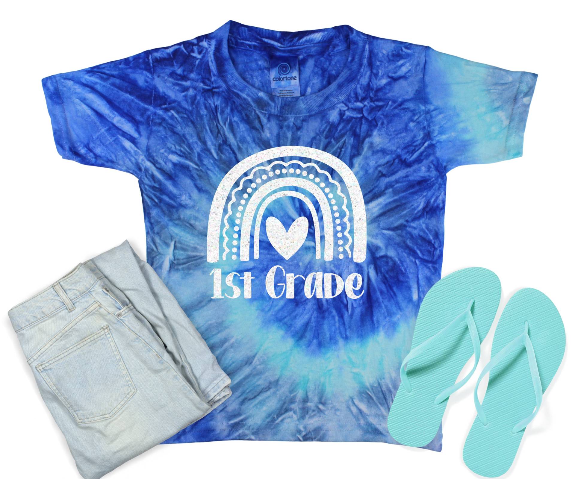 1st Grade Mädchen Schulanfang Pastell Minty Tie Dye Shirt Galaxie Hellschwarz Glitzer Vinyl Weiß Regenbogen Erster Schultag von TwoDreamsShop