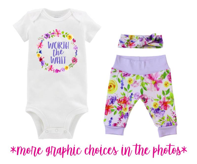 Mädchen Die Wartezeit Wert Nach Hause Outfit Neugeborene Baby Säugling Set Aquarell Blumen Yoga Leggings Stirnband Unfruchtbarkeit Geschenk Shower von TwoDreamsShop