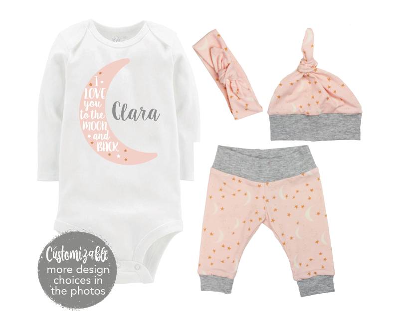 Mädchen Ich Liebe Dich Bis Zum Mond Und Zurück Nach Hause Kommen Outfit Personalisierte Neugeborene Baby Säugling Set Yoga Leggings Top Knot Hut von TwoDreamsShop