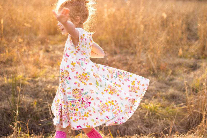 Osterkleid Frühlingskleid Twirly Kleinkind Kleid Mädchenkleid Rose Sommerkleid Rosa Gold Blaues Kurzarm Strickkleid von TwoDreamsShop