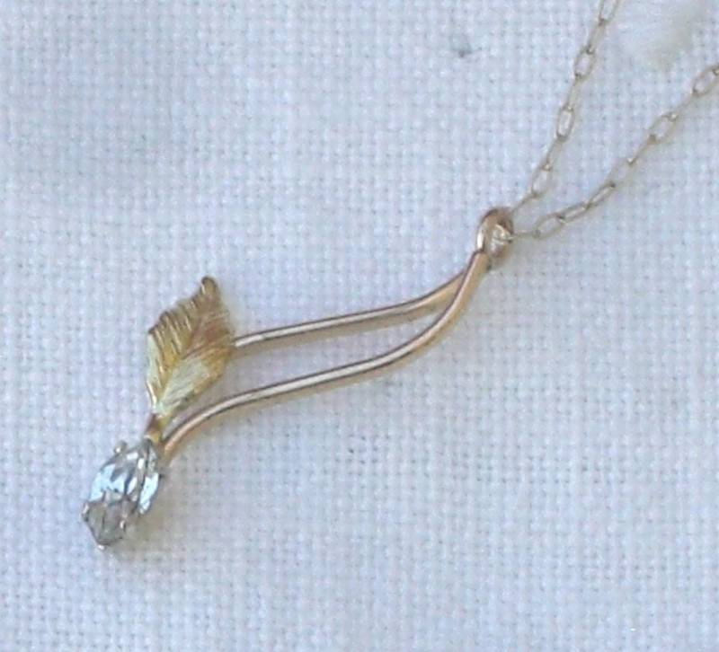 Anhänger An Kette - Gold Overlay Krementz Vintage Versandkostenfrei von TwoGoodEggs