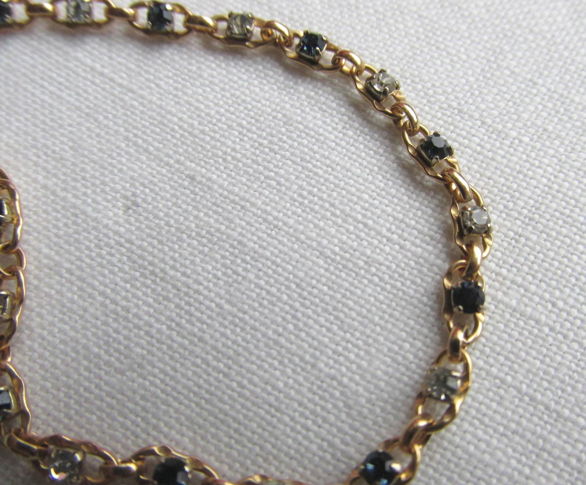 Armband - Cubic Zirconia in Blau Und Klar Von Krementz Vintage Versandkostenfrei Armband - Cubic Zirconia in Blau Und Klar Von Krementz Vintage Versandkostenfrei von TwoGoodEggs