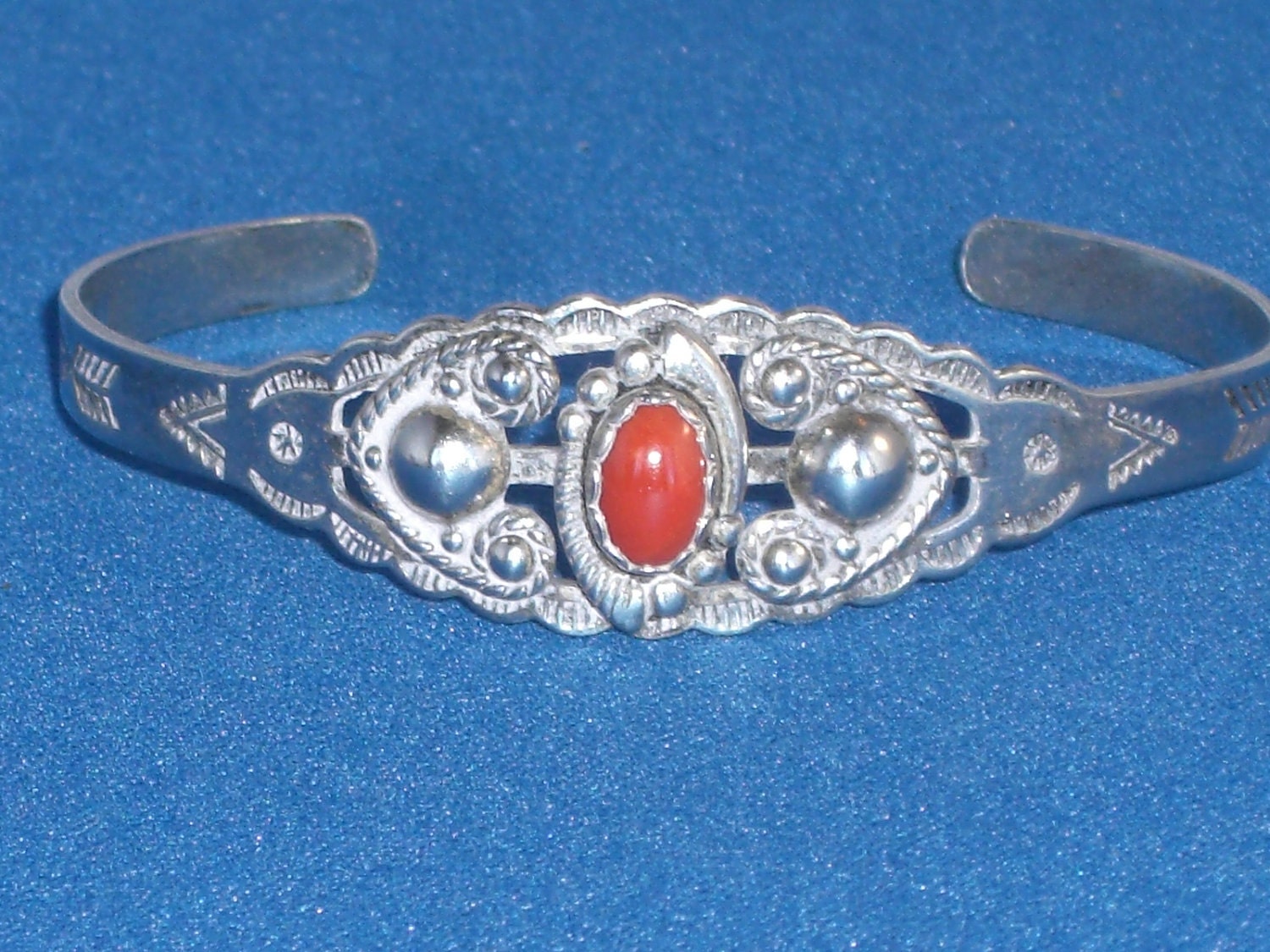 Armband - Sterling Silber Manschette Mit Karneol Stein Vintage Versandkostenfrei von TwoGoodEggs