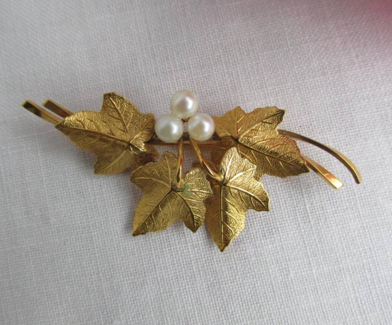 Brosche - Gold Fill Blätter Mit Perlen Vintage Brosche - Gold Fill Blätter Mit Perlen Vintage von TwoGoodEggs