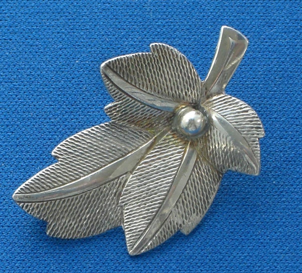 Brosche - Sterling Silber Blatt Vintage Brosche - Sterling Silber Blatt Vintage von TwoGoodEggs