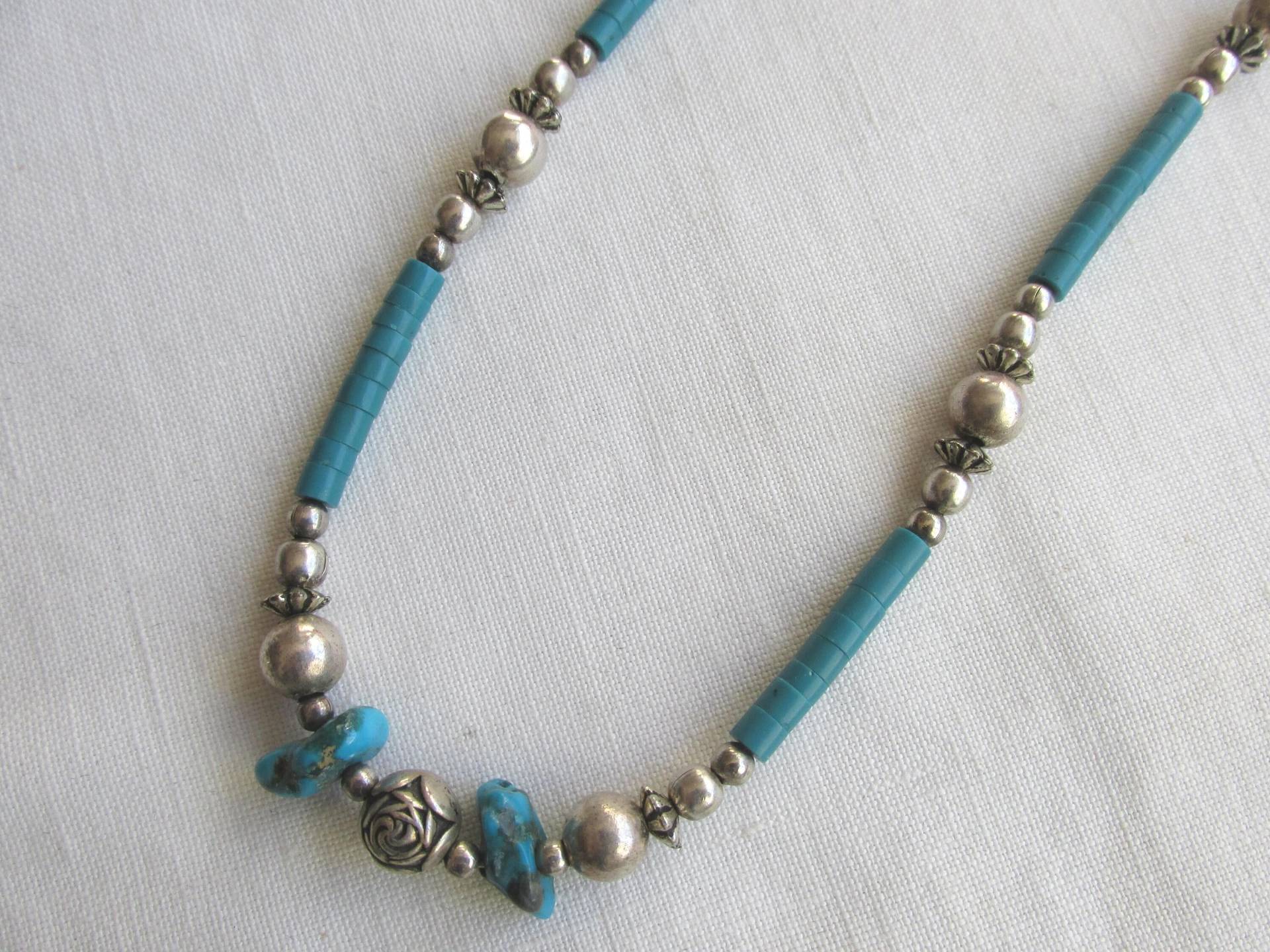 Halskette - Türkis Mit Silber Und Perlen Vintage Versandkostenfrei von TwoGoodEggs