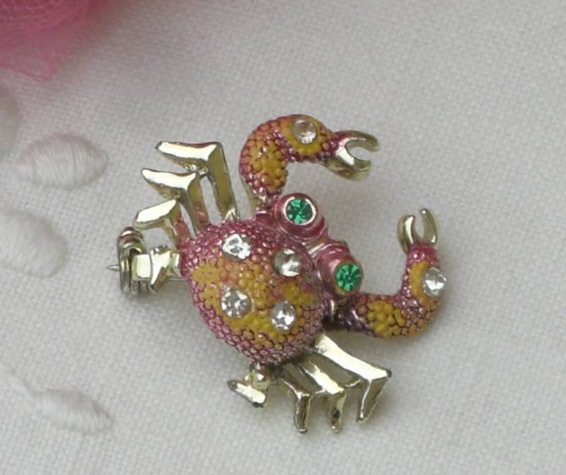 Pin - Krabbe Figur Mit Beweglichen Krallen Vintage Pin - Krabbe Figur Mit Beweglichen Krallen Vintage von TwoGoodEggs