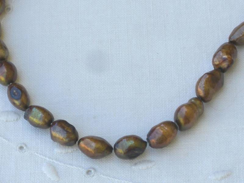 Vintage Braune Süßwasserperlenkette 17-Zoll-strang Vintage Braune Süßwasserperlenkette 17-Zoll-strang von TwoGoodEggs