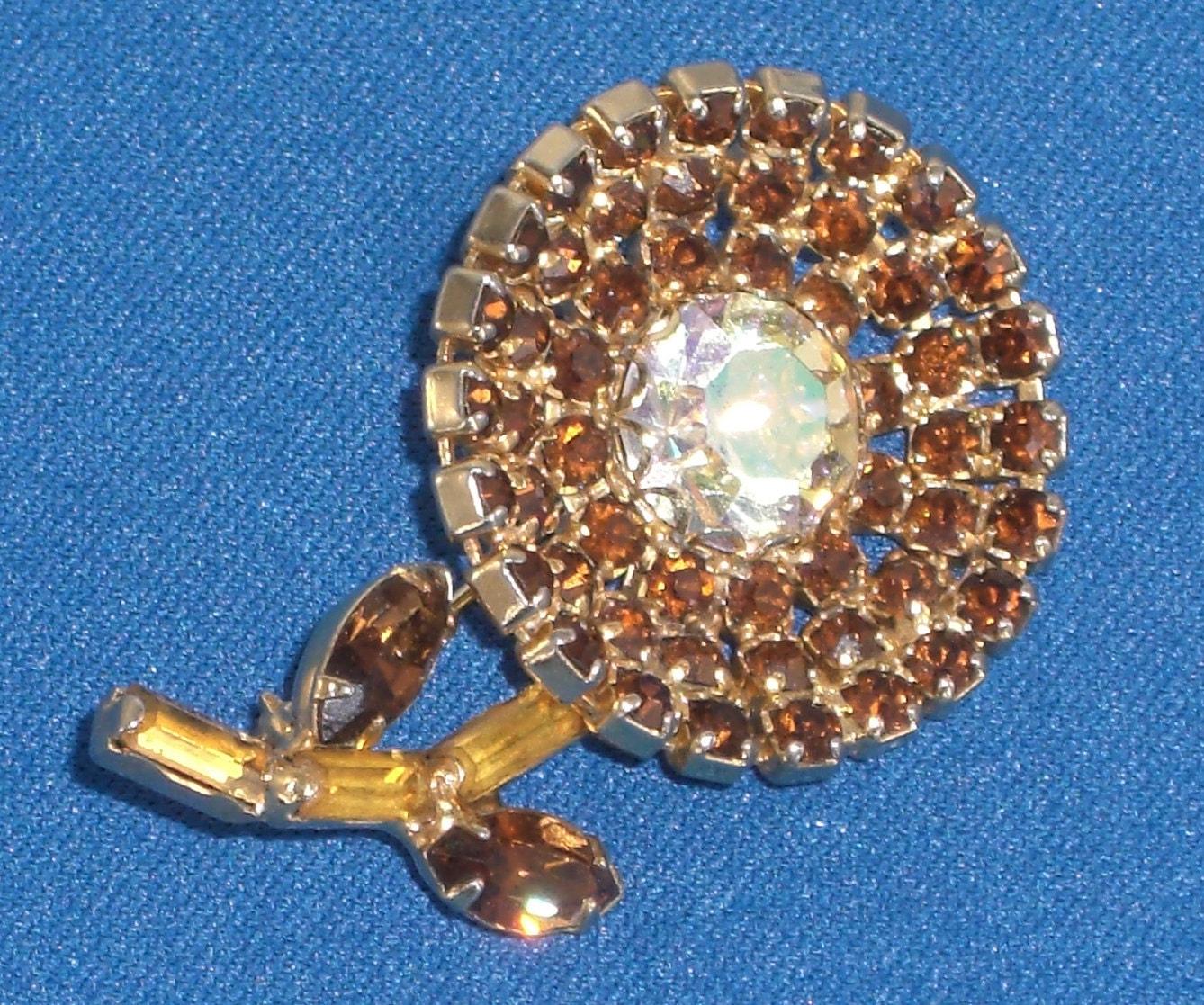 Vintage Sonnenblume Strass Brosche - 1950S Anstecknadel Goldfarben von TwoGoodEggs