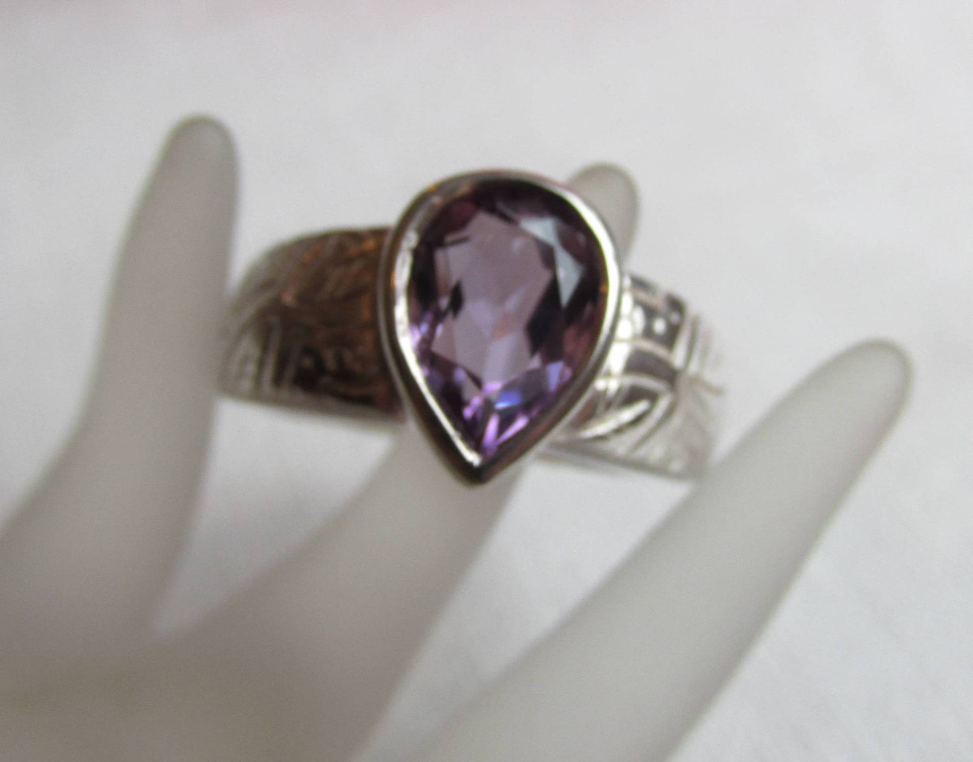 Vintage Sterling Silber Ring Amethyst Tropfen, Ringschiene von TwoGoodEggs