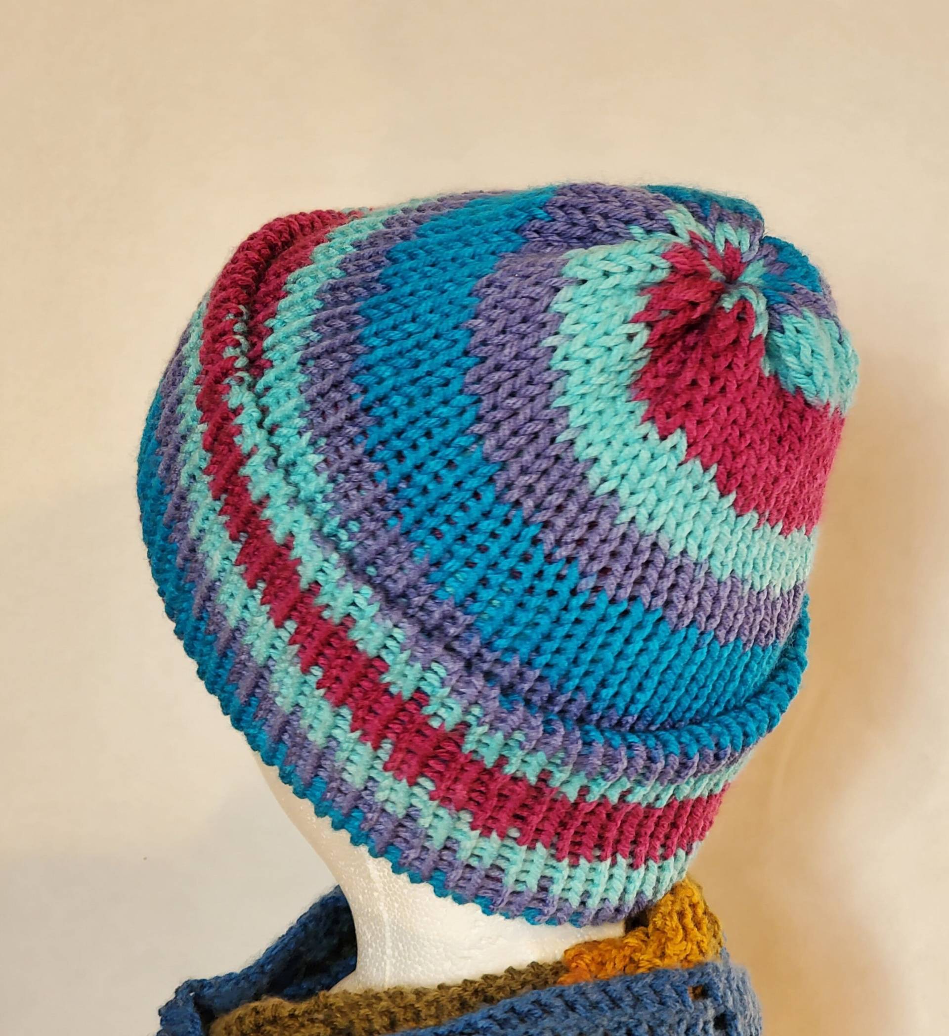 Wendbare Strickmütze Unisex Beanie Caron Garden Wächst Garn in Teal, Flieder, Mint Und Magenta von TwoKidsKnits