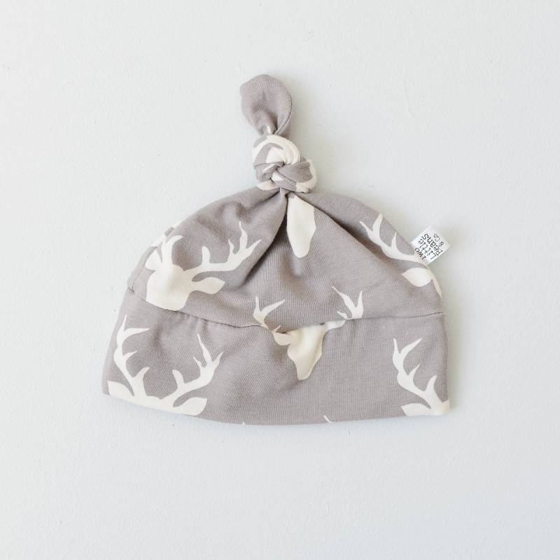 Unisex Baby Mütze, Beanie Bundle, Bio Mütze Mit Knoten, Neugeborenen von TwoLittleBeansCo