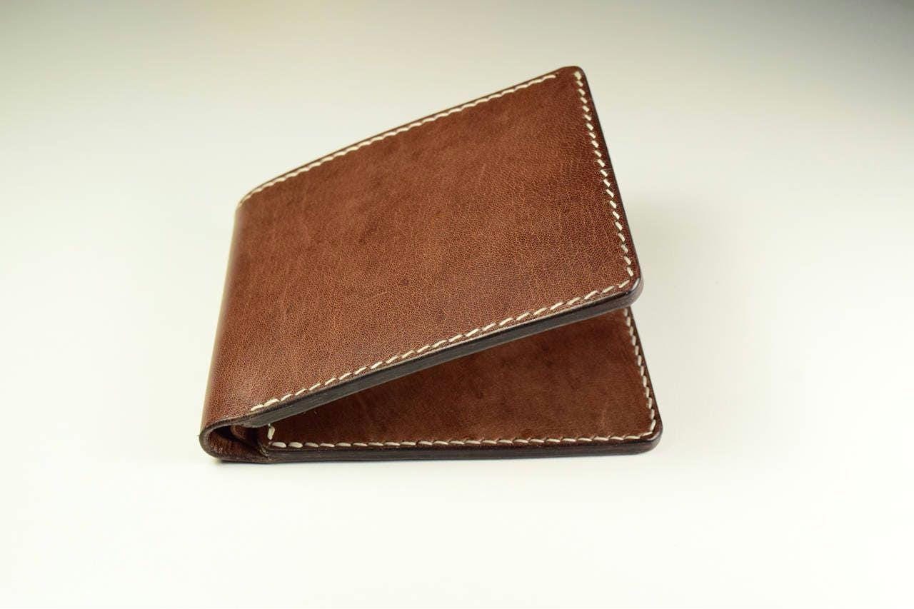Braune Känguru Leder Geldbörse Handgemachte Schlanke Brieftasche Braune Känguru Leder Geldbörse Handgemachte Schlanke Brieftasche von TwoNeedlesLeather