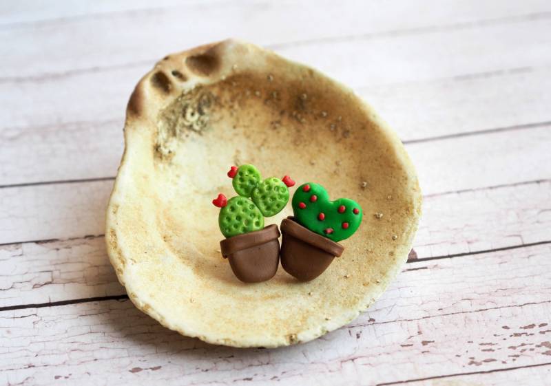 Mismatched Kaktusohrringe, Tontopfpflanzen Ohrstecker, Lustiges Sukkulenten Schmuck Geschenk, Schrulliges Accessoire Für Pflanzenliebhaber von TwoOwlsAndACat