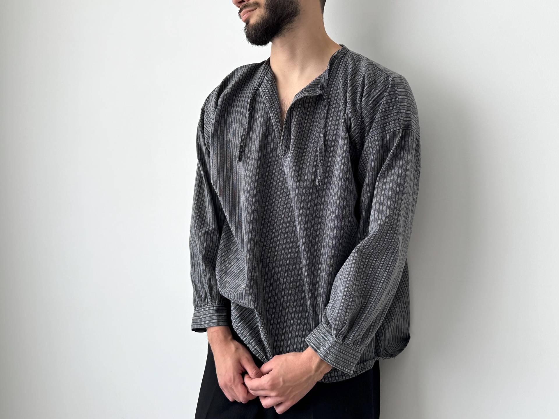 1970Er Jahre Vintage European Workwear Hemd - Gestreiftes Baumwoll-Smoke-Shirt -Patchwork Pullover Größe M 1970Er Jahre Vintage European Workwear Hemd - Gestreiftes Baumwoll-Smoke-Shirt -Patchwork Pullover Größe M von UAGeneralvintage