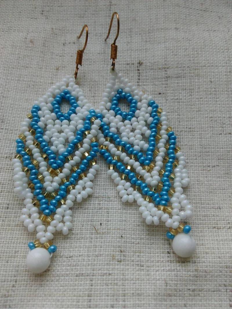 Weihnachtsgeschenk, Ohrringe Perlen, Rocailles Ohrringe, Moderne Ohrringe, Ohrringe Blau, Weiße Ohrringe Weihnachtsgeschenk, Ohrringe Perlen, Rocailles Ohrringe, Moderne Ohrringe, Ohrringe Blau, Weiße Ohrringe von UAbeadedworld