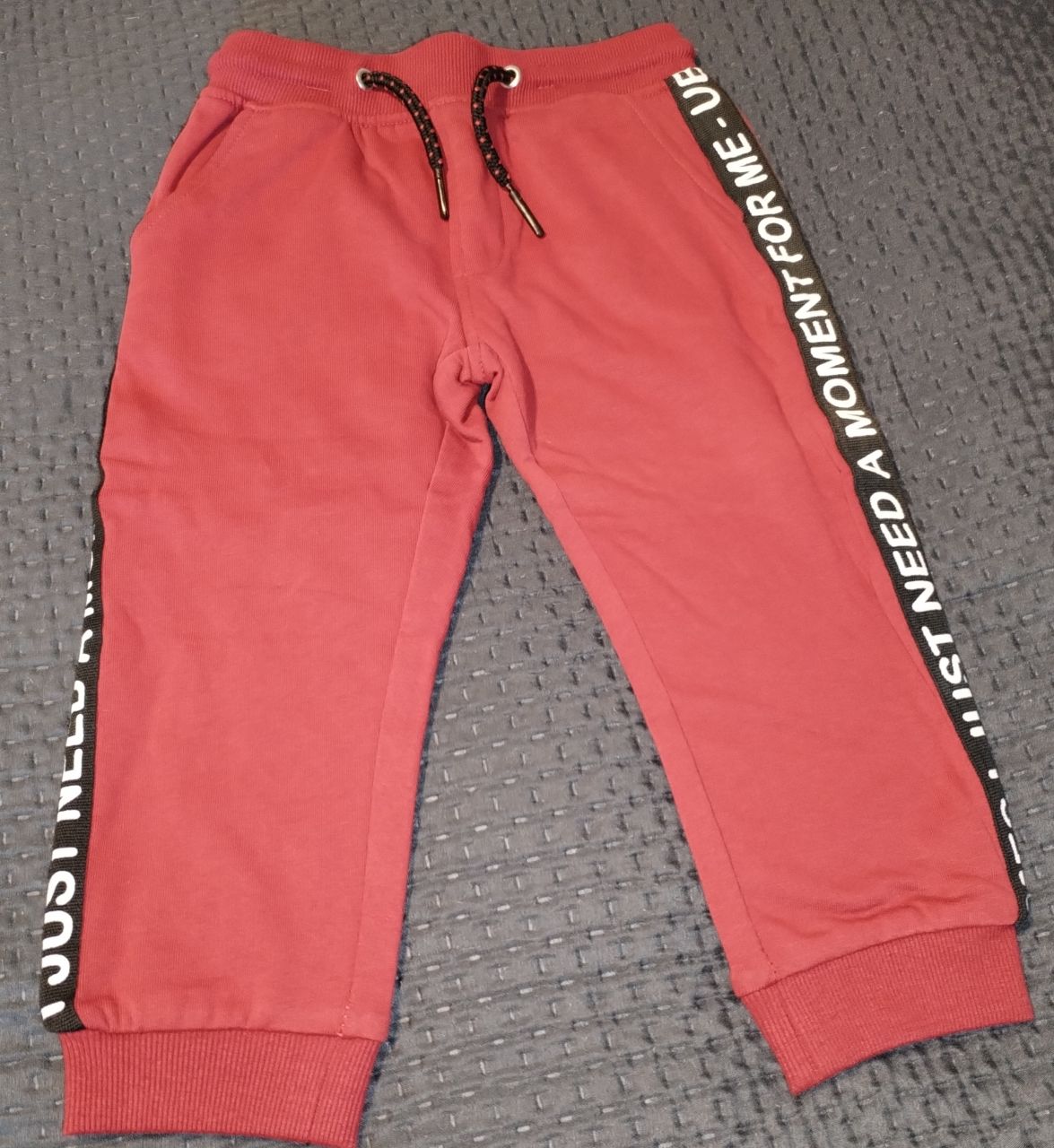UBS2 Hose Jogginghose Junge rot von UBS2
