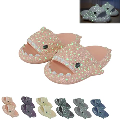 UERSUR Galaxy Shark Slides leuchten im Dunkeln,Shark Slippers Hai Hausschuhe Damen Herren Sommer non-slip and soft (Rosa, Erwachsene, Damen, 38, Numerisch (von/bis), EU Schuhgrößensystem, 39, M) von UERSUR
