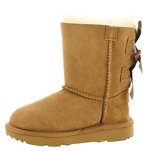 UGG Unisex Kinder Bailey Bow Ii Classic Boot, Chestnut, 26 EU von UGG