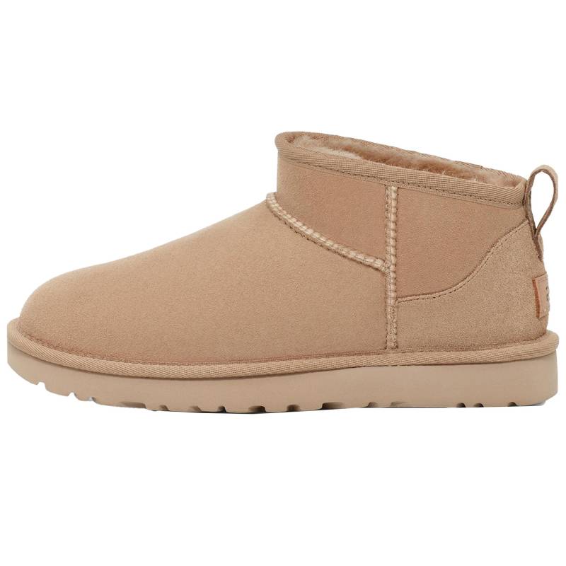 UGG Classic Ultra Mini Boots von UGG