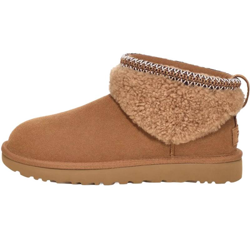 UGG Classic Ultra Mini Maxi Curly von UGG