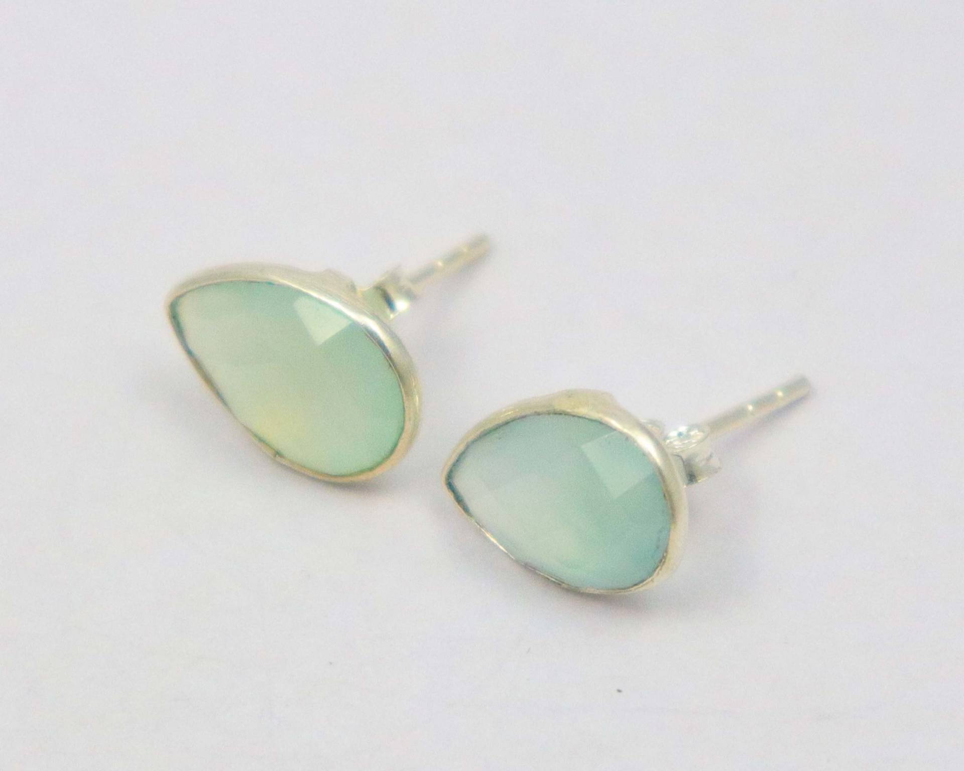 Aqua Chalcedon Sterlingsilber Ohrstecker Handgemachter Perlenschmuck von UGJEWELLERS