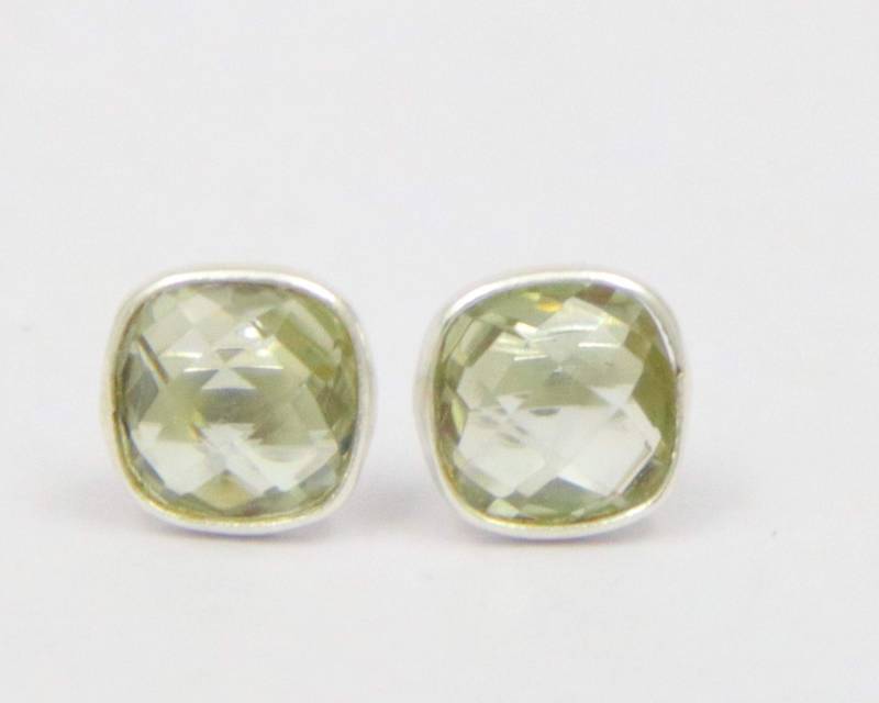 Handgemachte Grün Amethyst Sterling Silber Ohrstecker Kissen Schliff von UGJEWELLERS