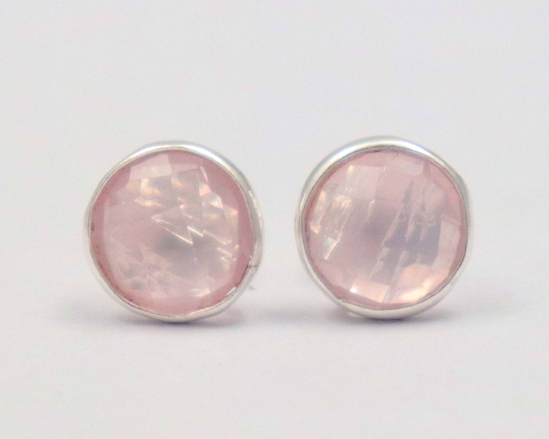 Handgefertigte Rosenquarz Sterling Silber Ohrstecker 8-9 Mm Rund Handgefertigte Rosenquarz Sterling Silber Ohrstecker 8-9 Mm Rund von UGJEWELLERS